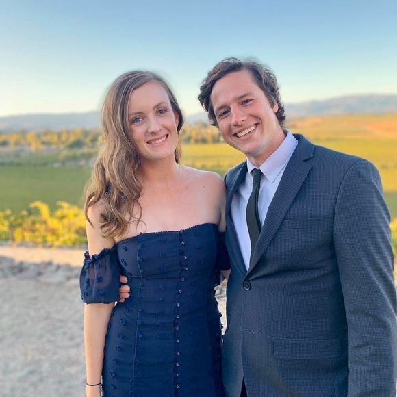 Meet your Posher, Sara - Picture 1 of 1